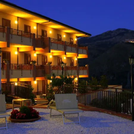 Hotel La Loggia 4*