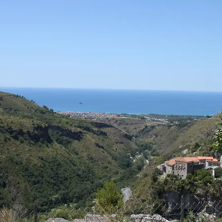 La Loggia Hotel 4*